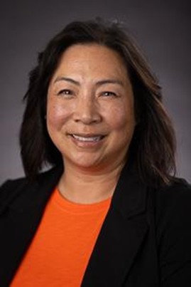 Laura Blad Head Shot