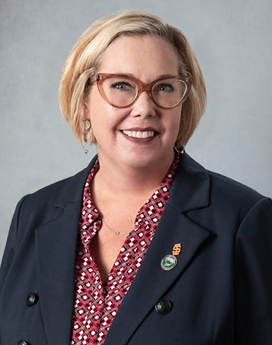 Mara Seignemartin Head Shot