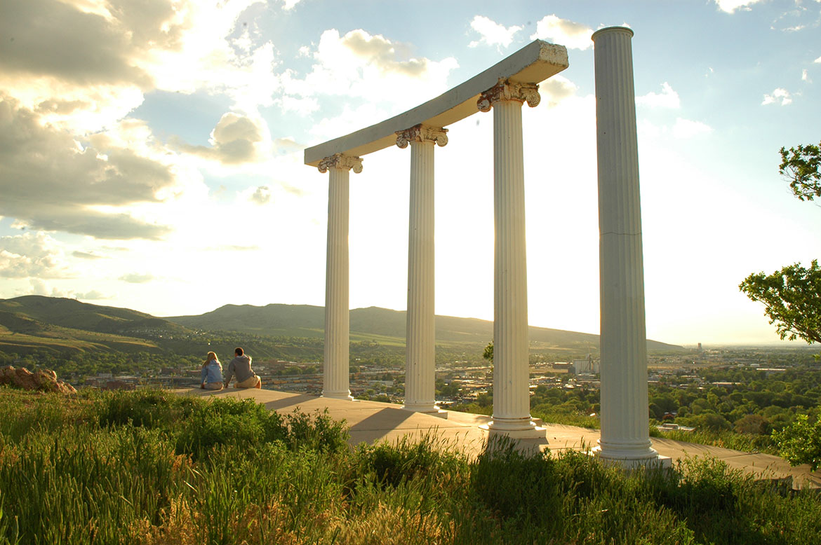 The 4 pillars on Red Hill